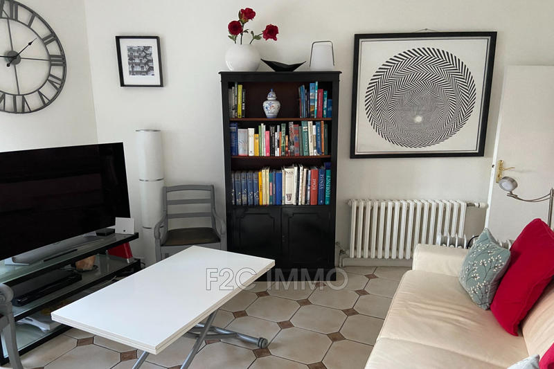 Maison - 187 m² - 9 pièces