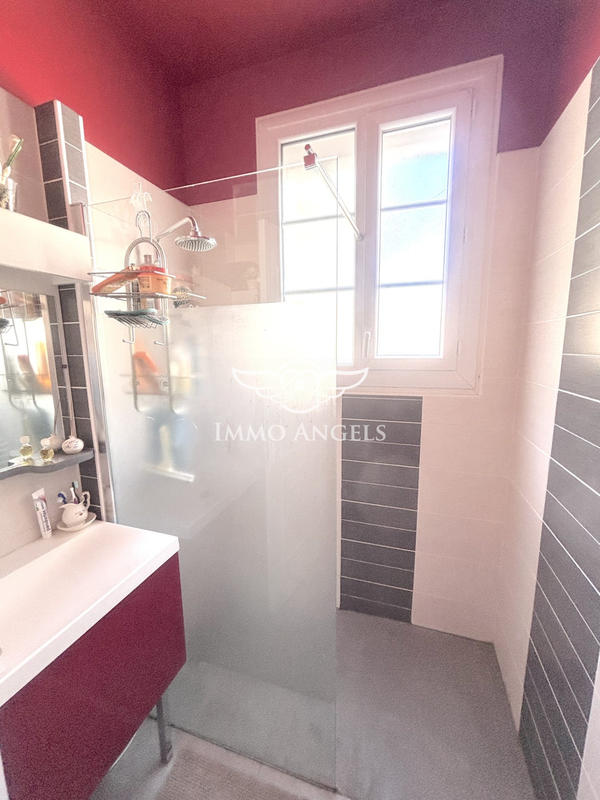 Appartement - 79 m² - 3 pièces