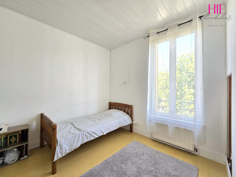 Maison - 80 m² - 5 pièces