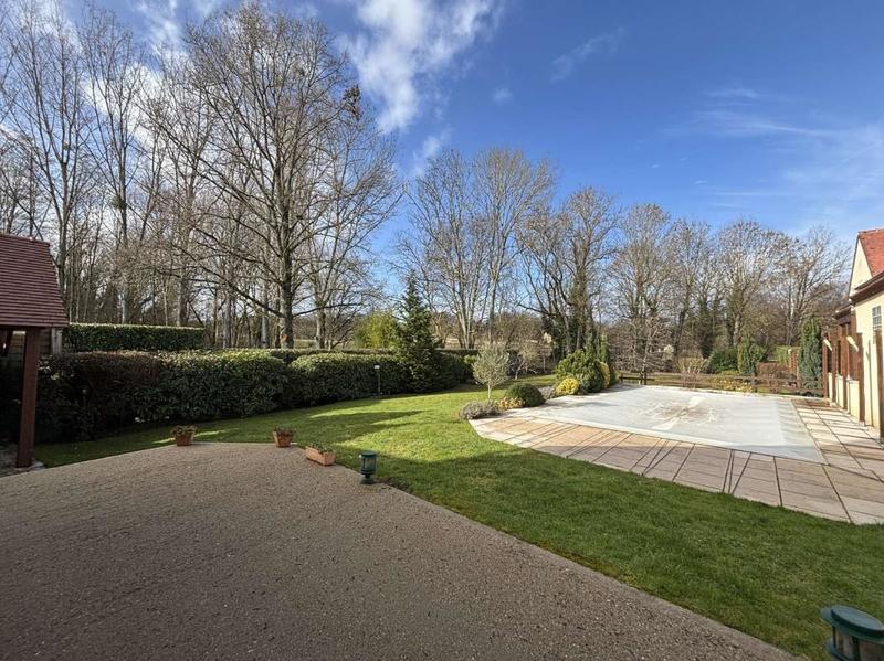 Maison en pierre - 130 m² - 5 pièces