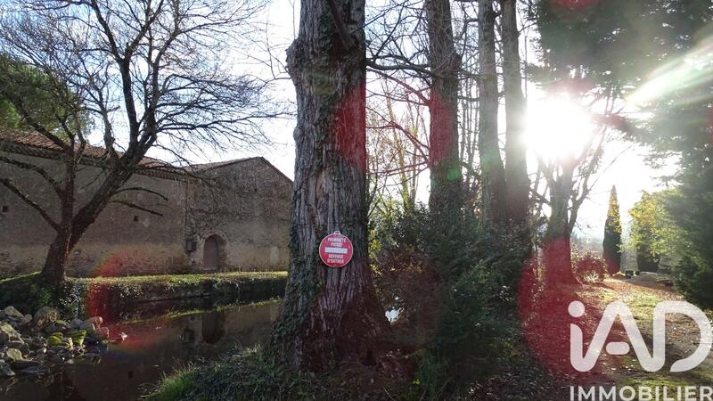 Maison - 500 m² - 18 pièces