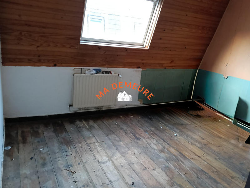 Maison - 95 m² - 6 pièces