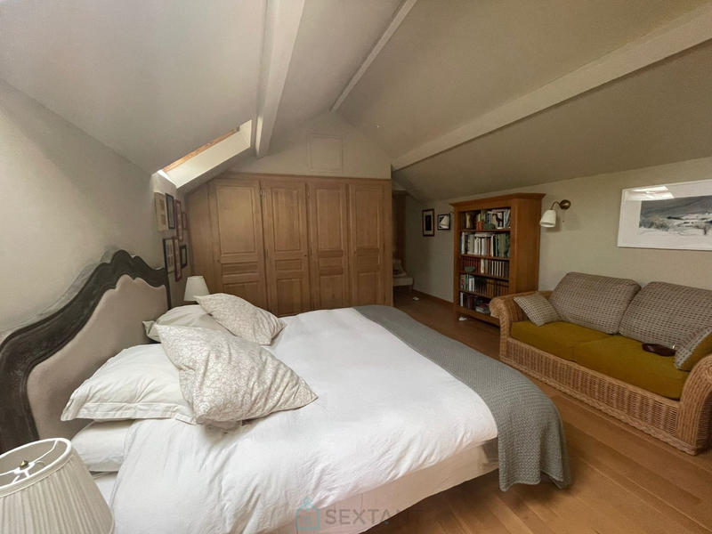 Maison - 180 m² - 6 pièces