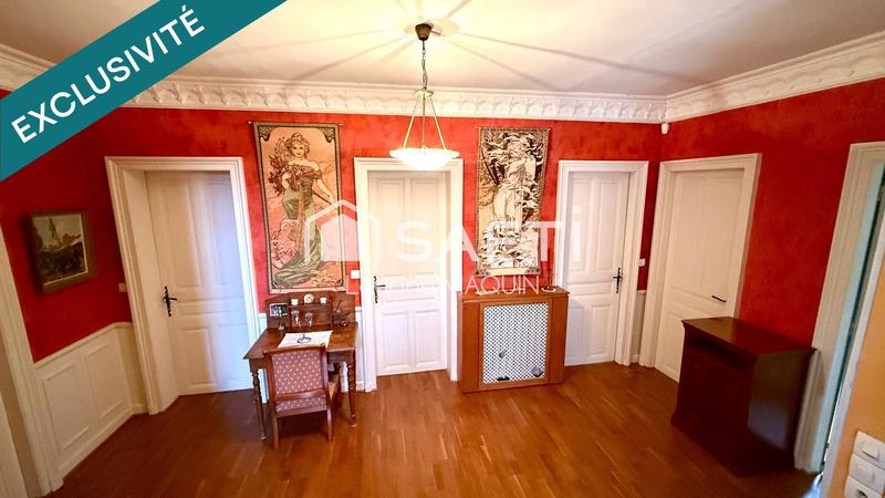 Maison - 207 m² - 8 pièces