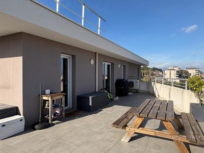 Appartement - 80 m² - 4 pièces