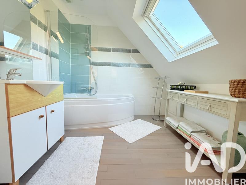 Maison - 140 m² - 7 pièces