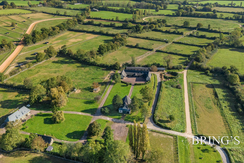 Maison - 200 m² - 6 pièces