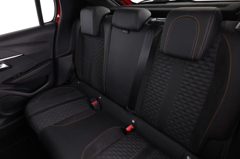 Peugeot 208 1.2 PureTech Roadtrip Eat8 100 ch