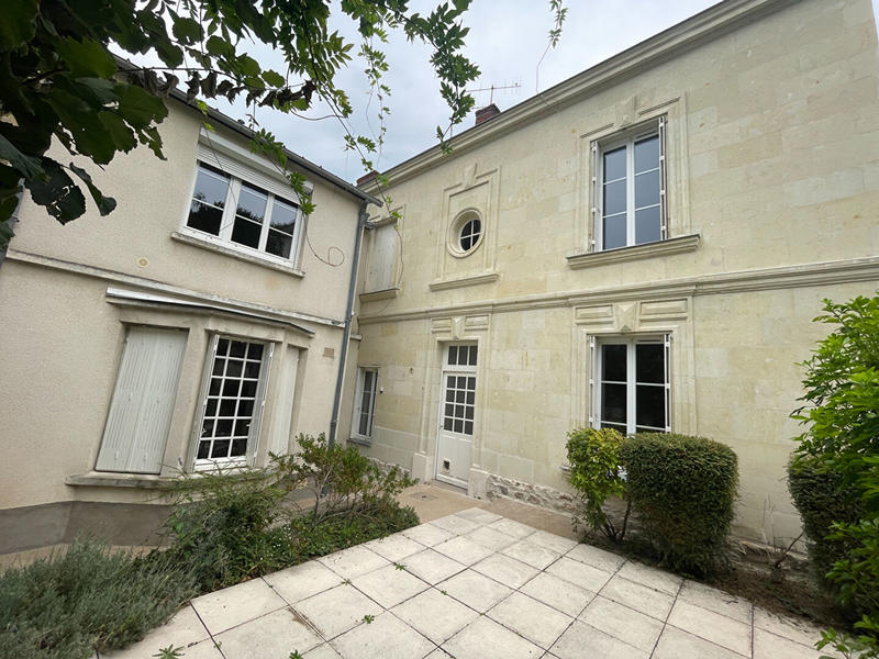 Maison - 196 m² - 9 pièces