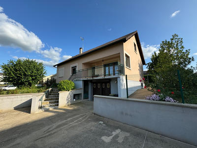 Maison - 85 m² - 4 pièces