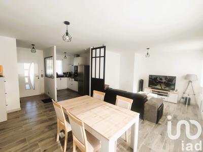 Maison - 94 m² - 5 pièces