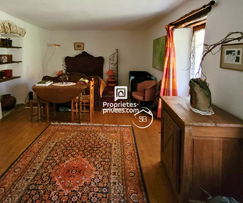 Mas - 215 m² - 8 pièces