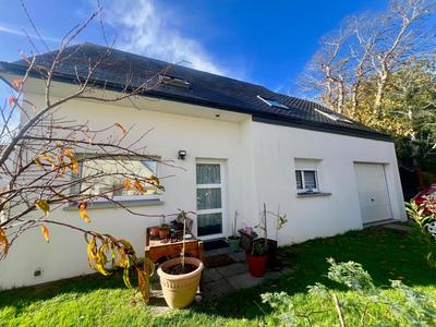 Maison - 92 m² - 5 pièces