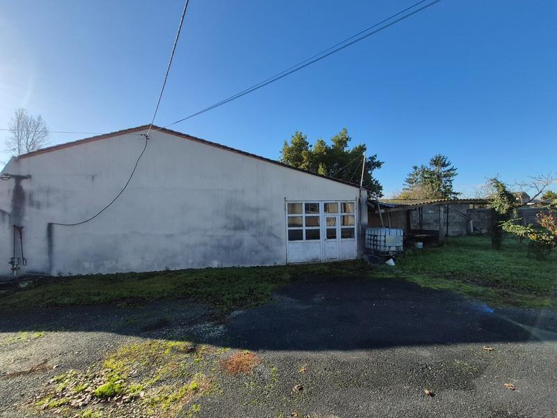 Grange - 202 m² - 2 pièces