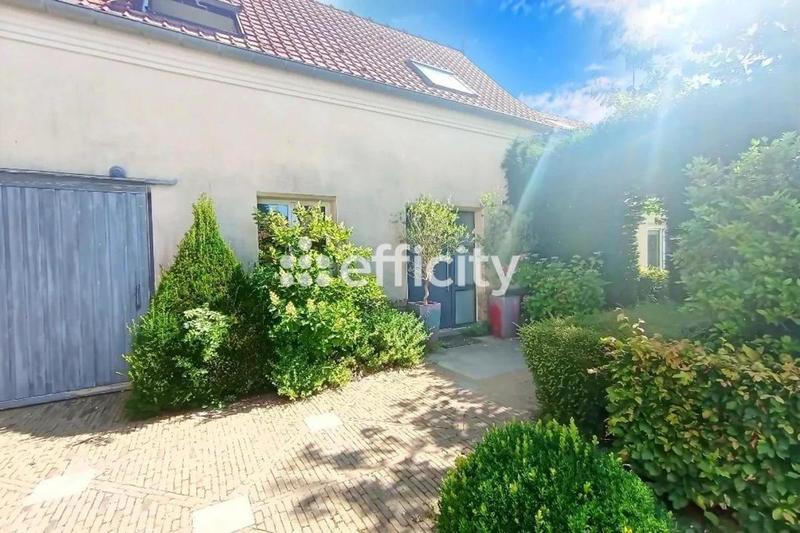 Maison - 224 m² - 7 pièces