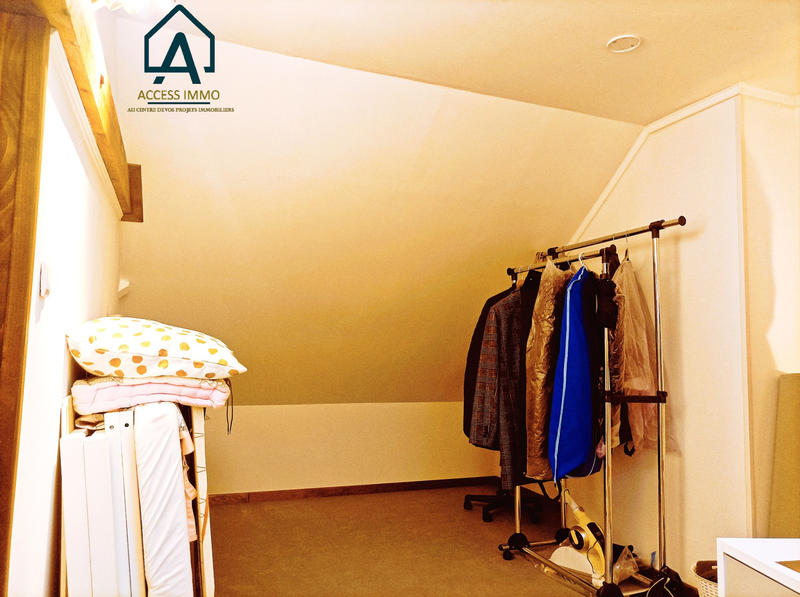 Maison - 87 m² - 10 pièces