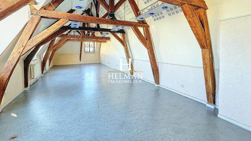 Bureau - 67 m² - 2 pièces