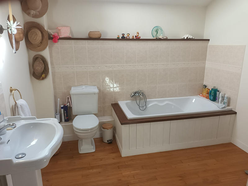 Maison - 185 m² - 6 pièces