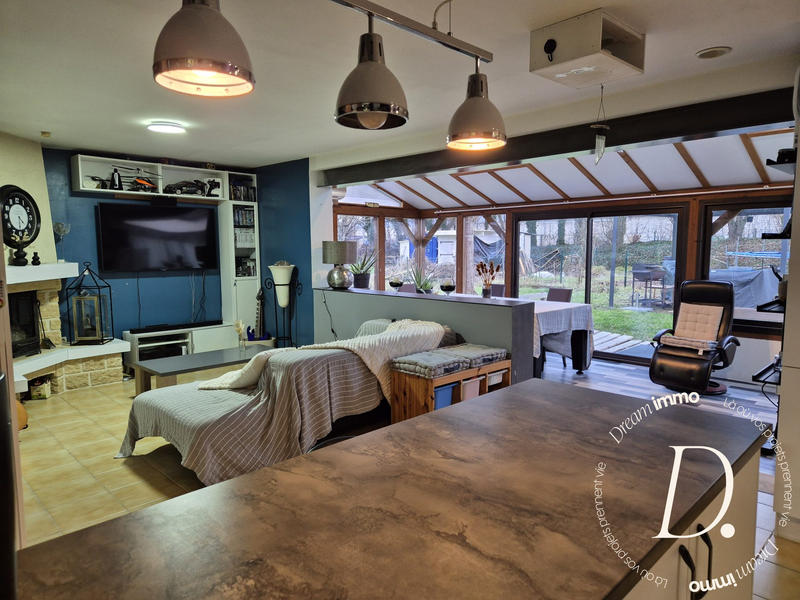 Maison traditionnelle - 120 m² - 6 pièces