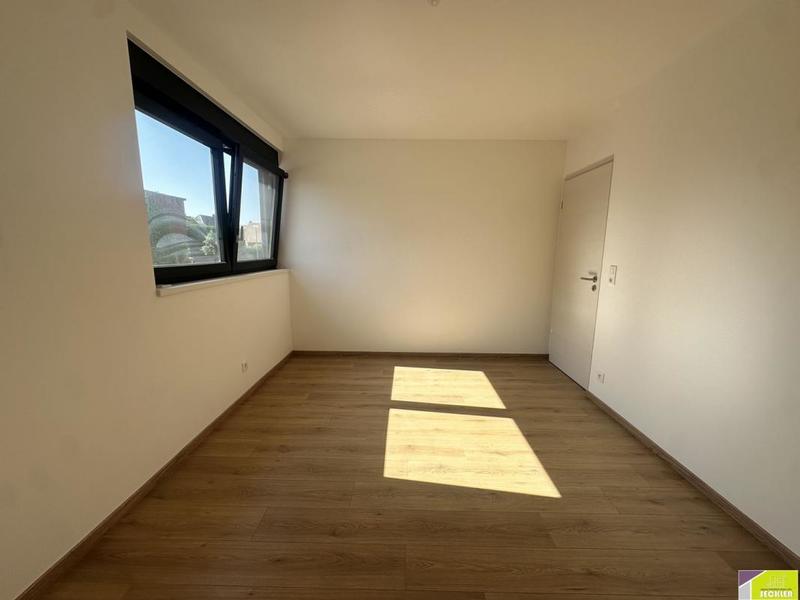 Appartement - 100 m² - 4 pièces