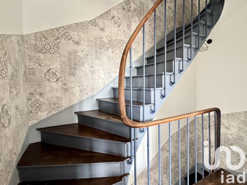 Maison - 212 m² - 7 pièces