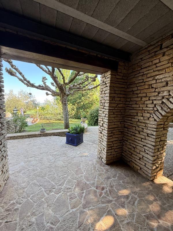 Maison - 158 m² - 6 pièces