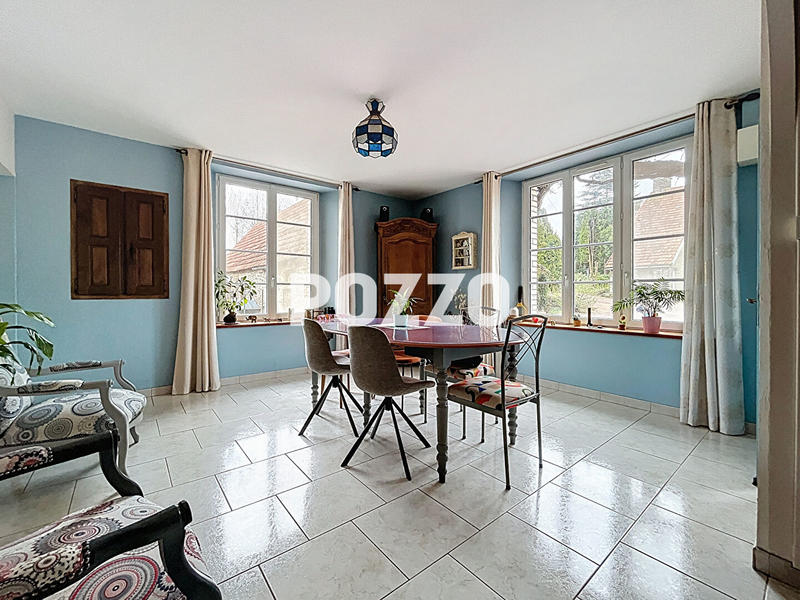 Maison - 145 m² - 7 pièces