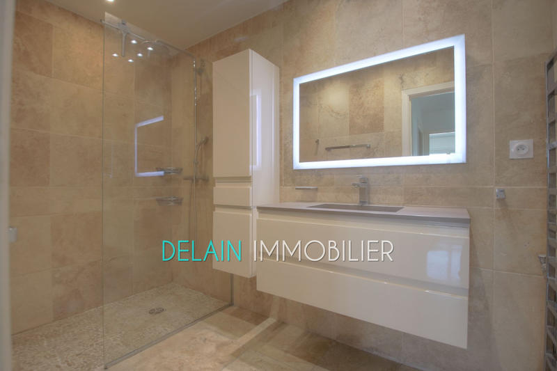 Appartement - 72 m² - 2 pièces