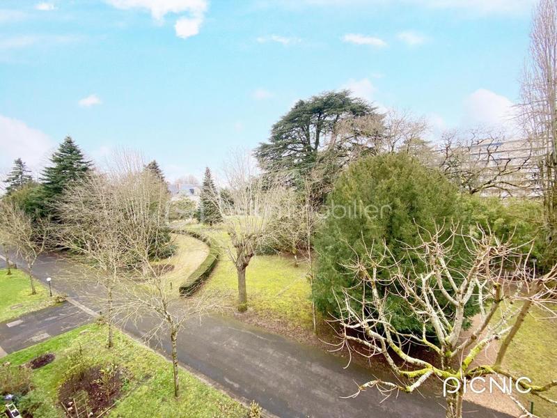 Appartement - 84 m² - 3 pièces