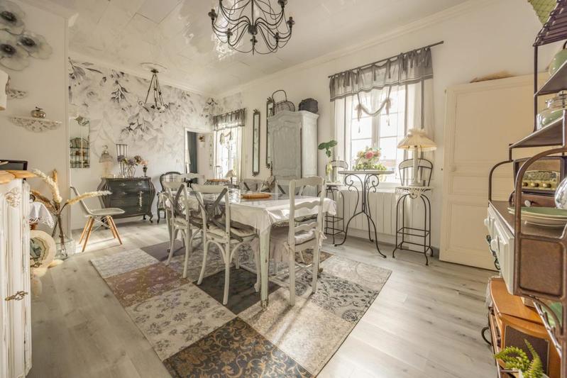 Maison - 182 m² - 7 pièces