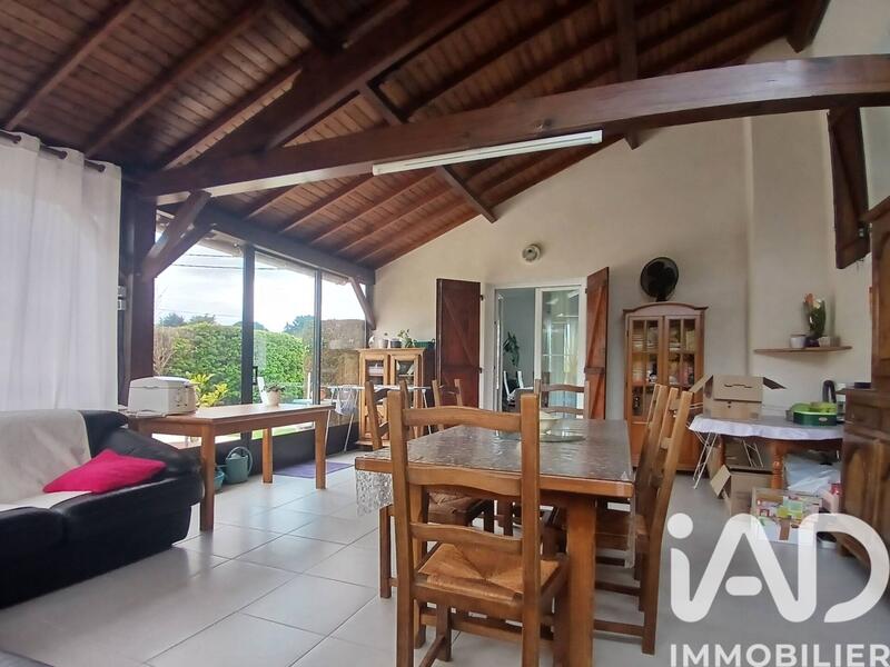 Maison - 116 m² - 8 pièces