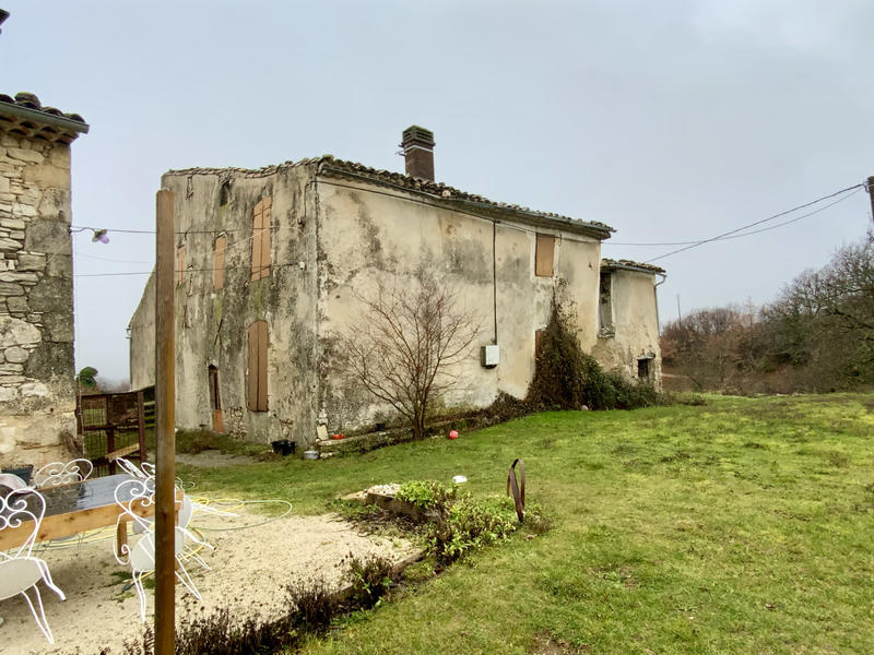 Mas - 600 m² - 7 pièces