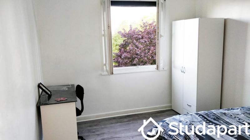 Chambre - 10 m² - 1 pièce