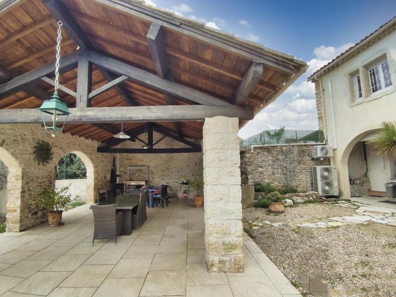 Maison en pierre - 212 m² - 5 pièces