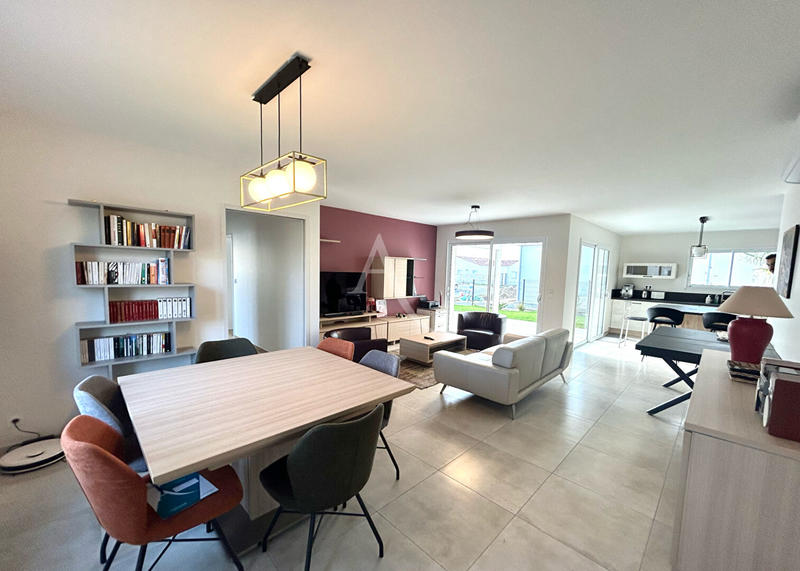 Maison - 102 m² - 4 pièces