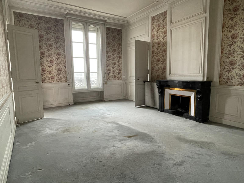 Appartement - 220 m² - 7 pièces