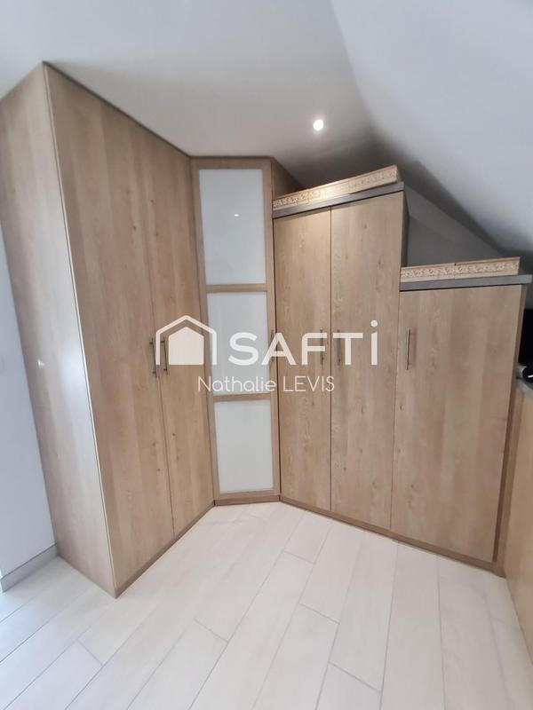 Maison - 214 m² - 6 pièces