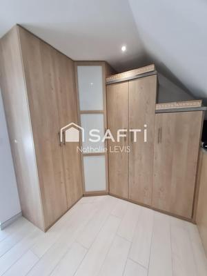 Maison - 214 m² - 6 pièces