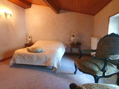 Maison - 269 m² - 7 pièces