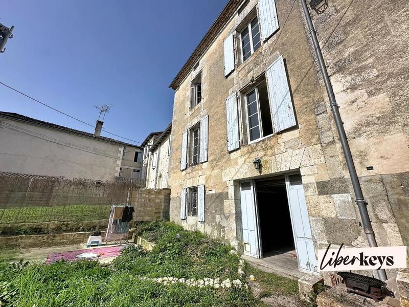 Maison de village - 150 m² - 6 pièces