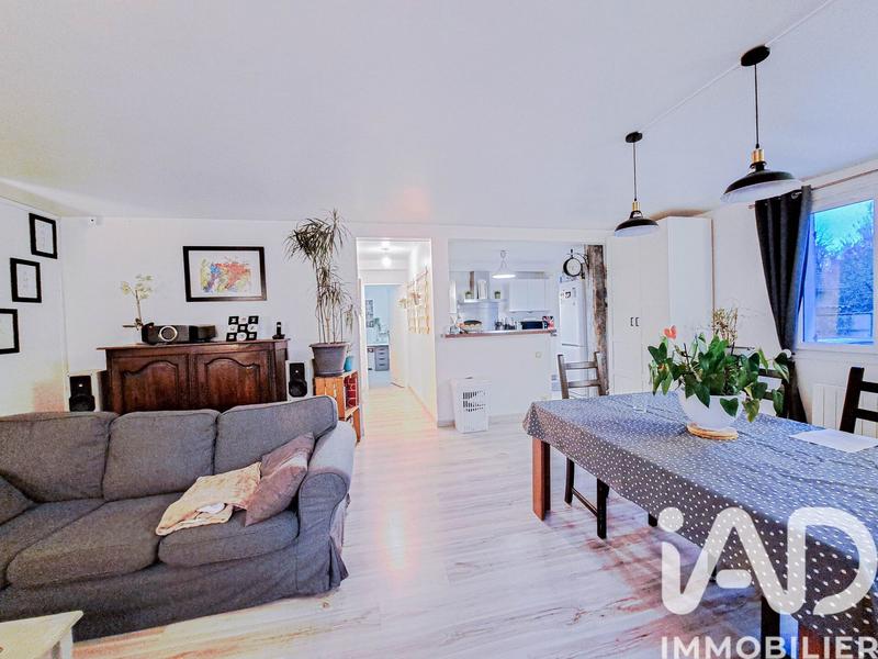 Appartement - 81 m² - 3 pièces