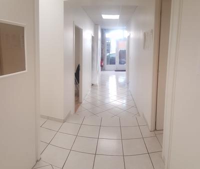 Local commercial - 90 m²