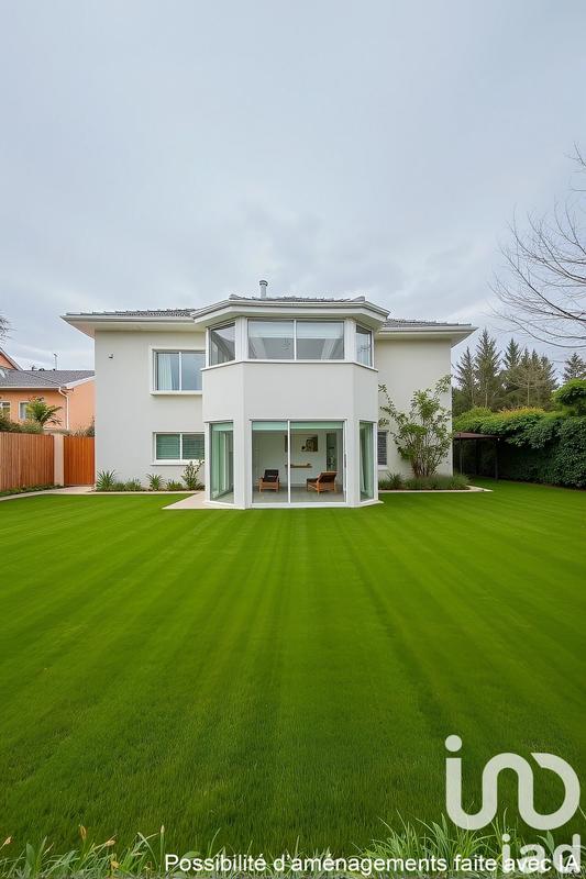 Maison - 201 m² - 7 pièces