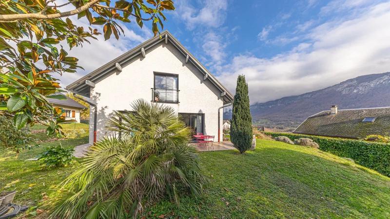 Maison - 147 m² - 5 pièces