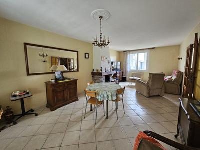 Maison - 89 m² - 4 pièces