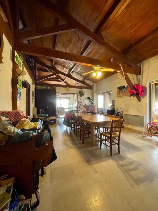 Propriété - 608 m² - 15 pièces