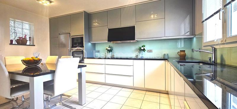 Maison - 120 m² - 6 pièces