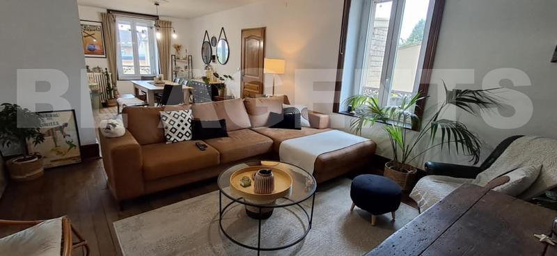 Maison - 140 m² - 5 pièces