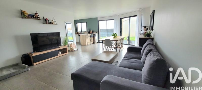 Maison - 90 m² - 5 pièces