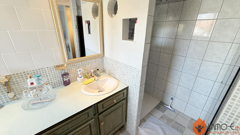 Maison - 210 m² - 7 pièces